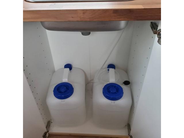 キャリイトラック キャンピングカー、加工車８ナンバー普通車登録　ミニキッチン、エアコン、ベットキット、ポータブルナビ、バックカメラ（17枚目）