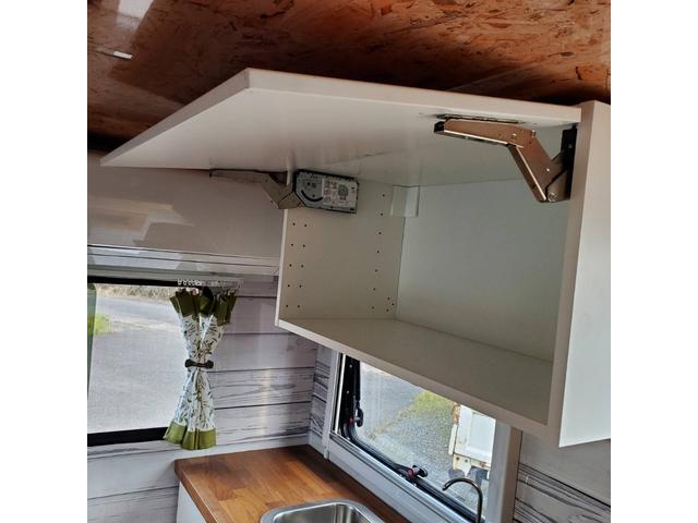 キャリイトラック キャンピングカー、加工車８ナンバー普通車登録　ミニキッチン、エアコン、ベットキット、ポータブルナビ、バックカメラ（22枚目）