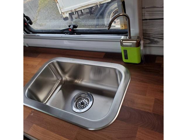 キャリイトラック キャンピングカー、加工車８ナンバー普通車登録　ミニキッチン、エアコン、ベットキット、ポータブルナビ、バックカメラ（25枚目）