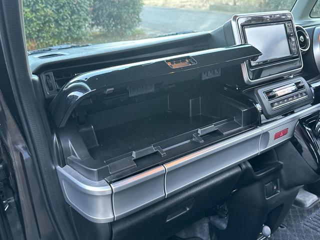 スペーシアカスタム Ｈｙｂｒｉｄ　ＸＳ（31枚目）