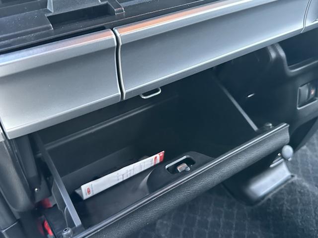 スペーシアカスタム Ｈｙｂｒｉｄ　ＸＳ（32枚目）