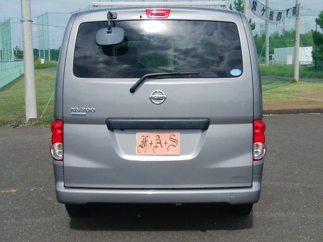 ＮＶ２００バネットバン ＧＸ　エマージェンシーブレーキ　ワンオーナー　記録簿　取説　ディーラー整備　純正ナビ　地デジ（走行中視聴可能）Ｂｌｕｅｔｏｏｔｈ　２．０ＥＴＣ　ドラレコ　レーンアシスト　オートライト　キーレス　スペア（6枚目）