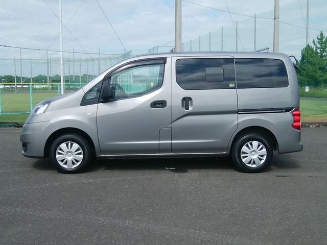 ＮＶ２００バネットバン ＧＸ　エマージェンシーブレーキ　ワンオーナー　記録簿　取説　ディーラー整備　純正ナビ　地デジ（走行中視聴可能）Ｂｌｕｅｔｏｏｔｈ　２．０ＥＴＣ　ドラレコ　レーンアシスト　オートライト　キーレス　スペア（8枚目）