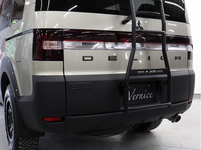 デリカＤ：５ Ｇ　パワーパッケージ　４ＷＤ　７人乗り　ＴＶナビＢカメラ　ＥＴＣ　ドラレコ　電動スライドドア　スマートキー　新品社外ＡＷ＆新品ＢＦＧタイヤ　新品ブルバー新品オバフェン新品リアラダー　ファイバーＬＥＤライト　テールブラック（21枚目）