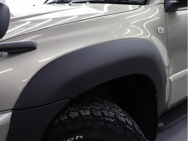 ハイラックスサーフ SSR-X Vセレクション 後期モデル 新品社外アルミホイール 新品BFグッドリッチATタイヤ 新品イカリング付ヘッドライト テールランプブラックアウト 新品LED付USトヨタタコマ仕様グリル マットブラック塗り分け(15枚目)