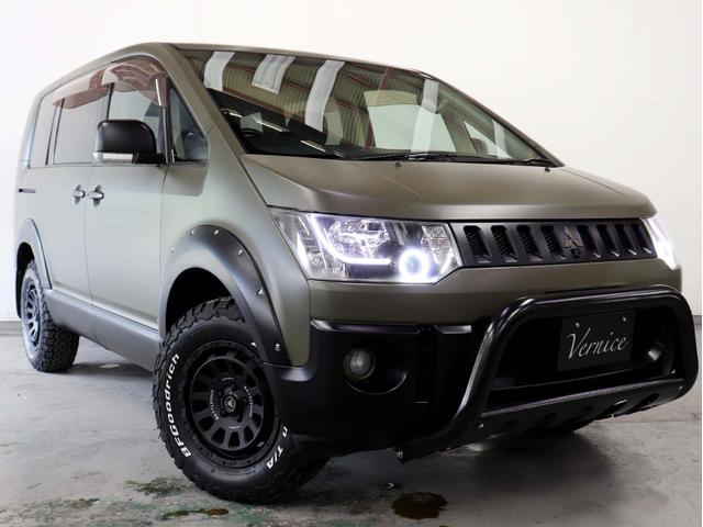 デリカD:5 G プレミアム 4WD 両側電動ドア&バックドア HDナビ FSRカメラ ETC スマートキー 新品社外AW 新品BFGタイヤ 新品ブルバー新品オバフェン新品リアラダー ファイバーLEDカスタムライト テールブラック(5枚目)