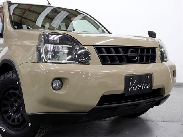 エクストレイル ２０Ｘ　４ＷＤ　ＨＤＤナビ　カプロンシート　ルーフレール　新品社外アルミホイール　新品ＢＦグッドリッチＡＴタイヤ　インナーブラックファイバーＬＥＤライト　テールランプブラックアウト　マットブラック仕上げ（15枚目）