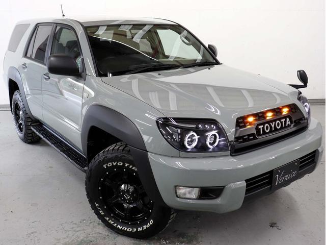 ハイラックスサーフ SSR-X アメリカンバージョン 4WD 新品社外アルミホイール 新品TOYOオープンカントリーR/Tタイヤ 新品LED付USトヨタタコマ仕様グリル 新品イカリングヘッドライト テールランプブラックアウト マットブラック塗り分け(4枚目)