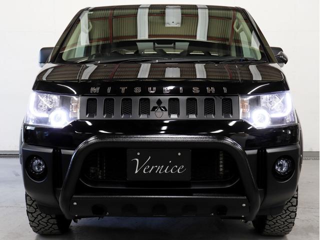 デリカＤ：５ Ｃ２　Ｇ　ナビパッケージ　電動スライドドア　スマートキー　新品社外ＡＷ　新品ＢＦグッドリッチＡＴタイヤ　新品フロントブルバー　新品オーバーフェンダー　新品リアラダー　ファイバーＬＥＤイカリング付カスタムヘッドライト（6枚目）