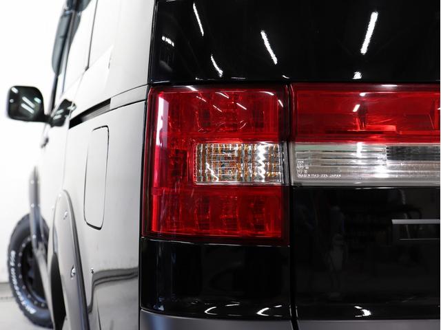 デリカＤ：５ Ｃ２　Ｇ　ナビパッケージ　電動スライドドア　スマートキー　新品社外ＡＷ　新品ＢＦグッドリッチＡＴタイヤ　新品フロントブルバー　新品オーバーフェンダー　新品リアラダー　ファイバーＬＥＤイカリング付カスタムヘッドライト（17枚目）