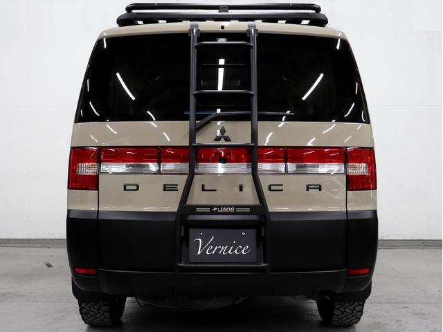 デリカＤ：５ Ｍ　電動スライドドア　社外ナビＴＶ　新品社外ＡＷ　新品ＢＦＧタイヤ　新品バスターズルーフラック　新品ブルバー　新品オーバーフェンダー　新品リアラダー　ファイバーＬＥＤイカリング付カスタムヘッドライト（7枚目）