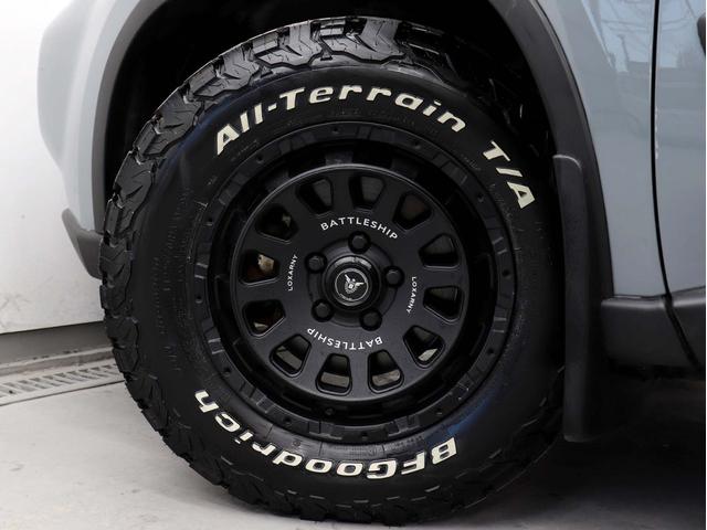 エクストレイル ２０Ｓ　新品社外アルミホイール　新品ＢＦグッドリッチオールテレーンタイヤ　インナーブラックペイント済ファイバーＬＥＤウィンカー連動カスタムヘッドライト　マットブラック塗り分け　ルーフレール　カプロンシート（18枚目）