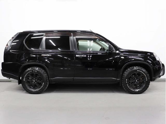 エクストレイル ２０Ｘ　４ＷＤ　カプロンシート　シートヒーター　クルコン　社外ナビ　新品社外ＡＷ　新品ＢＦグッドリッチＡＴタイヤ　ファイバーＬＥＤカスタムヘッドライト（8枚目）