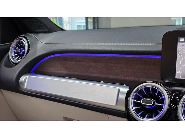 ＧＬＢ ＧＬＢ２００ｄ　４マチック　レザーエクスクルーシブＰ　マキアートベージュ革　パノラマルーフ　３６０°カメラ　シートヒーター　オートトランク　アンビエントライト　純正前後ドラレコ　レーダーセーフティ（5枚目）