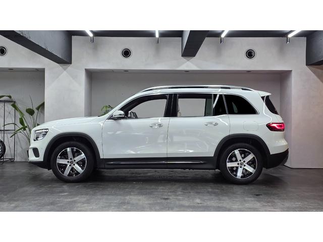 ＧＬＢ ＧＬＢ２００ｄ　４マチック　レザーエクスクルーシブＰ　マキアートベージュ革　パノラマルーフ　３６０°カメラ　シートヒーター　オートトランク　アンビエントライト　純正前後ドラレコ　レーダーセーフティ（13枚目）