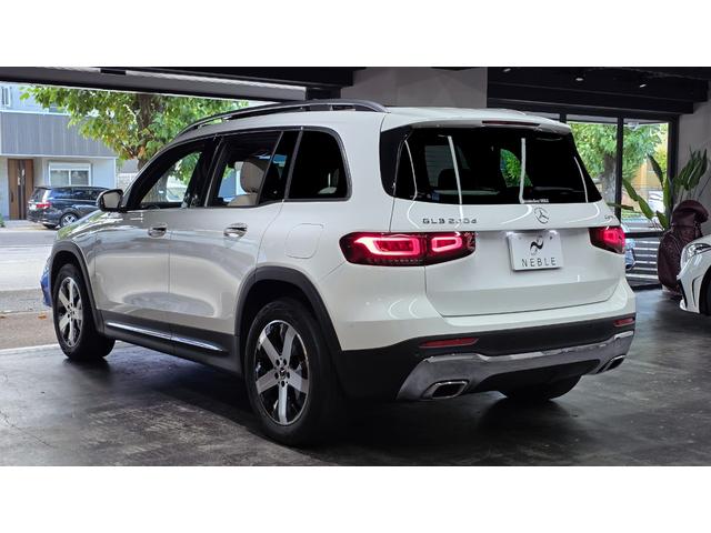 ＧＬＢ ＧＬＢ２００ｄ　４マチック　レザーエクスクルーシブＰ　マキアートベージュ革　パノラマルーフ　３６０°カメラ　シートヒーター　オートトランク　アンビエントライト　純正前後ドラレコ　レーダーセーフティ（14枚目）