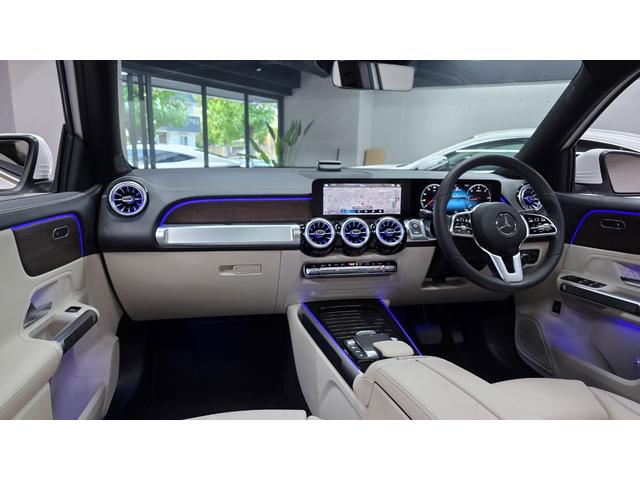 ＧＬＢ ＧＬＢ２００ｄ　４マチック　レザーエクスクルーシブＰ　マキアートベージュ革　パノラマルーフ　３６０°カメラ　シートヒーター　オートトランク　アンビエントライト　純正前後ドラレコ　レーダーセーフティ（20枚目）