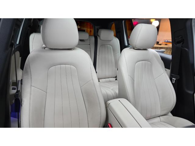 ＧＬＢ ＧＬＢ２００ｄ　４マチック　レザーエクスクルーシブＰ　マキアートベージュ革　パノラマルーフ　３６０°カメラ　シートヒーター　オートトランク　アンビエントライト　純正前後ドラレコ　レーダーセーフティ（21枚目）