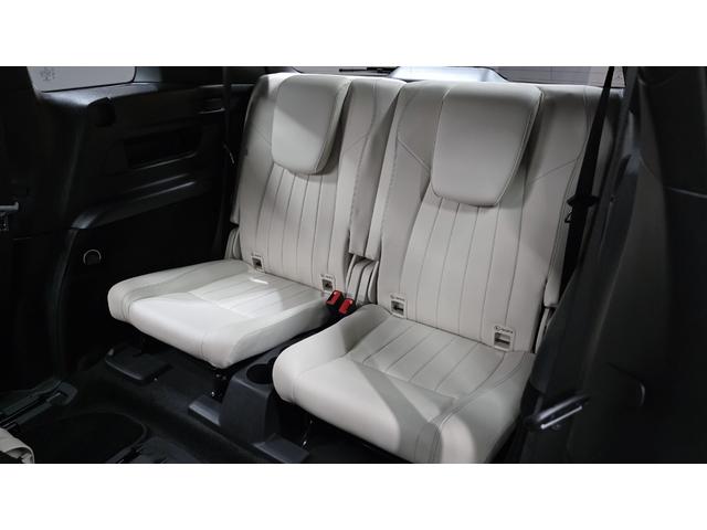 ＧＬＢ ＧＬＢ２００ｄ　４マチック　レザーエクスクルーシブＰ　マキアートベージュ革　パノラマルーフ　３６０°カメラ　シートヒーター　オートトランク　アンビエントライト　純正前後ドラレコ　レーダーセーフティ（25枚目）