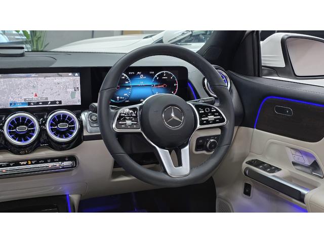 ＧＬＢ ＧＬＢ２００ｄ　４マチック　レザーエクスクルーシブＰ　マキアートベージュ革　パノラマルーフ　３６０°カメラ　シートヒーター　オートトランク　アンビエントライト　純正前後ドラレコ　レーダーセーフティ（29枚目）