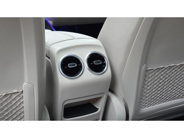 ＧＬＢ ＧＬＢ２００ｄ　４マチック　レザーエクスクルーシブＰ　マキアートベージュ革　パノラマルーフ　３６０°カメラ　シートヒーター　オートトランク　アンビエントライト　純正前後ドラレコ　レーダーセーフティ（35枚目）