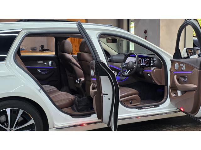 Eクラスステーションワゴン E4504マチックステーションワゴンエクスクルーシブ エクスクルーシブP ナッツブラウン革 パノラマルーフ ブルメスター ヘッドアップディスプレイ 360°カメラ シートベンチレーター シートヒーター パワーシート オートトランク 前後ドラレコ(3枚目)