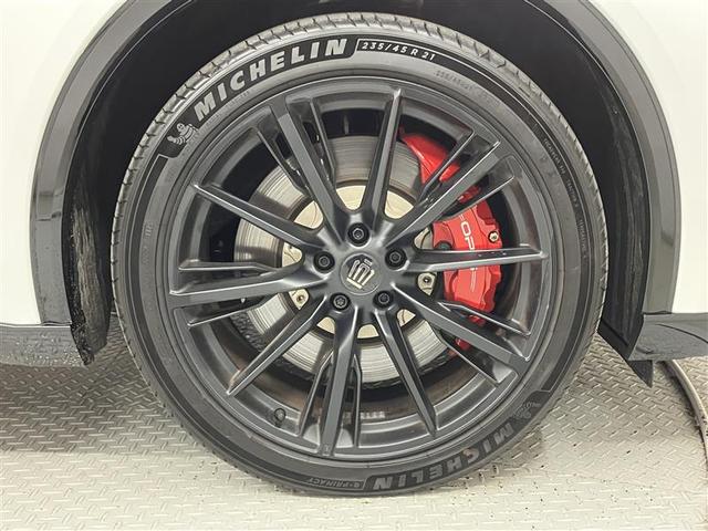 クラウンスポーツ ＲＳ　３４５９キロ　当社元試乗車　衝突被害軽減ブレーキ　大型ＤＡナビ　全周囲モニター　前後ドラレコ　急速充電Ｖ２Ｈ対応　大型パノラマルーフ　パワーバックドア　追従型クルコン　デジタルミラー　赤キャリパー（33枚目）