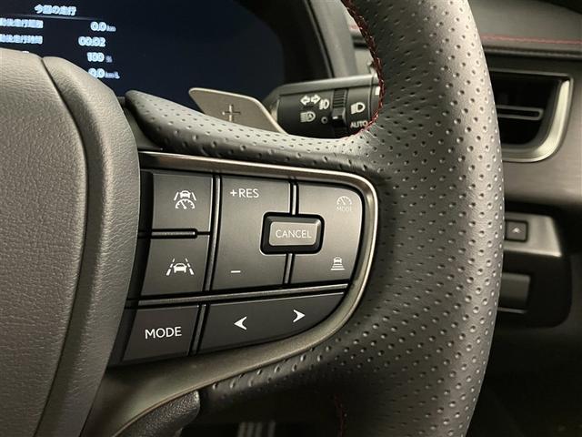 ＵＸ ＵＸ３００ｈ　Ｆスポーツ　２６２５キロ　ディスプレイオーディオナビ　バックモニター　衝突被害軽減ブレーキ　追従型クルコン　前後録画ドラレコ　Ｆスポ意匠黒革シート　シート＆ステアリングヒーター　ムーンルーフ　ＥＴＣ２．０　禁煙車（15枚目）