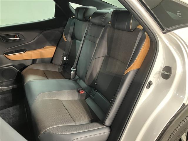クラウンクロスオーバー ＲＳ　２７８７５キロ　衝突被害軽減ブレーキ　ワンオーナー　ムーンルーフ　衝突被害軽減ブレーキ　全周囲＆バックカメラ　追従型クルコン　デジタルインナーミラー　本革シート　エアシート＆ヒータ　ＥＴＣ　１５００Ｗ（22枚目）