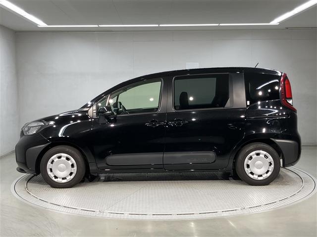 シエンタ ハイブリッドＧ　３２４７キロ　衝突被害軽減ブレーキ　当社元試乗車　ディスプレイオーディオ　Ｂｌｕｅｔｈｏｏｔｈ　全周囲＆バックモニター　内蔵ドラレコ　両側電動スライドドア　ＬＥＤライト　追従クルコン　ＥＴＣ　禁煙車（2枚目）