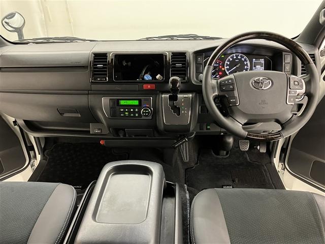 ハイエースバン スーパーGL ダークプライムII 41722キロ 衝突被害軽減ブレーキ ディーゼル AWD オーディオレス TRDパーツ 禁煙車 後席ヒーター スマートキー LEDヘッドランプ(5枚目)