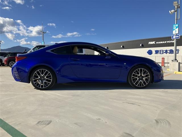 お車でのご来店は新東名厚木南インターから平塚方面へ約５分、電車では小田急線、本厚木駅から平塚行バスで約２０分です。ショッピングモールのジ・アウトレット湘南平塚西側１Ｆにございます。