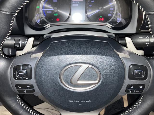 パドルシフトでスポーティな走りも可能です。