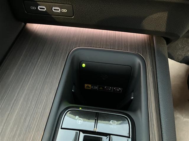 クラウン セダンＨＥＶ　登録済未使用車　モデリスタフルエアロ　大型ＤＡナビ　全周囲＆バックモニター　デジタルインナーミラー　追従型クルコン　前後ドラレコ　１５００Ｗコンセント　非接触スマホ充電　ＴＦＴ液晶メーター　ＥＴＣ付き（22枚目）