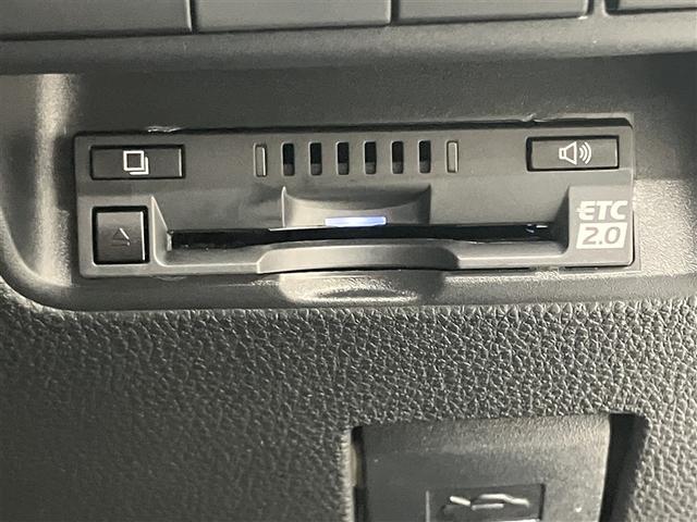 アクア ＧＲスポーツ　９１００キロ　ワンオーナー　ディスプレイオーディオ　全周囲＆バックモニター　前後録画ドライブレコーダー　１５００Ｗコンセント　追従型クルコン　ＬＥＤヘッドランプ　前席シートヒーター　ＥＴＣ２．０（11枚目）