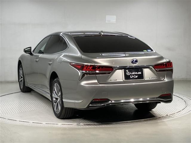 ＬＳ ＬＳ５００ｈ　標準グレード　４ＷＤ　純正メモリーナビ　フルセグ　ＤＶＤ　ＣＤ　全周囲＆バックモニター　黒革シート　前方向ドラレコ　リアブラインド　ＬＥＤヘッドランプ　ＥＴＣ車載器　１００Ｖ電源　スマートキー（4枚目）