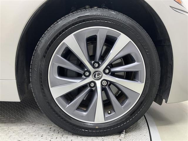 ＬＳ ＬＳ５００ｈ　標準グレード　４ＷＤ　純正メモリーナビ　フルセグ　ＤＶＤ　ＣＤ　全周囲＆バックモニター　黒革シート　前方向ドラレコ　リアブラインド　ＬＥＤヘッドランプ　ＥＴＣ車載器　１００Ｖ電源　スマートキー（22枚目）