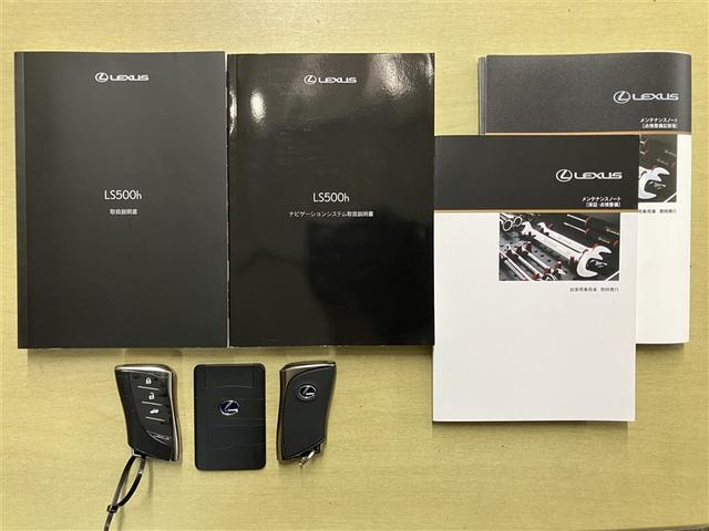 ＬＳ ＬＳ５００ｈ　標準グレード　４ＷＤ　純正メモリーナビ　フルセグ　ＤＶＤ　ＣＤ　全周囲＆バックモニター　黒革シート　前方向ドラレコ　リアブラインド　ＬＥＤヘッドランプ　ＥＴＣ車載器　１００Ｖ電源　スマートキー（23枚目）