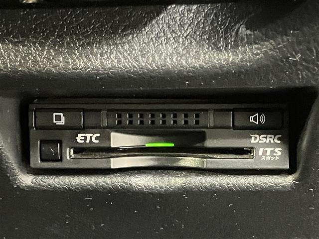 オーリス RS 25898キロ 衝突被害軽減ブレーキ 純正メモリーナビ フルセグ CD バックモニター ドライブレコーダー 6速マニュアル オートエアコン スマートキー ETC車載器(8枚目)