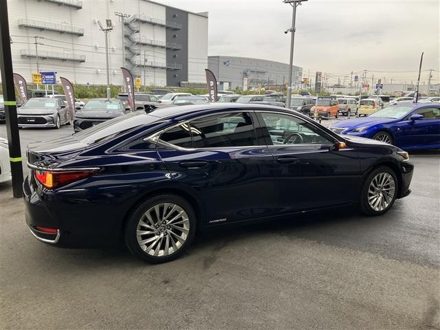 ＥＳ ＥＳ３００ｈ　バージョンＬ　９１９５キロ　ワンオーナー　衝突被害軽減ブレーキ　純正Ｍナビ　全周囲＆バックモニター　デジタルアウターミラー　デジタルインナーミラー　ドラレコ　追従クルコン　１５００Ｗ電源　シートＨ＆エアシート　禁煙（2枚目）