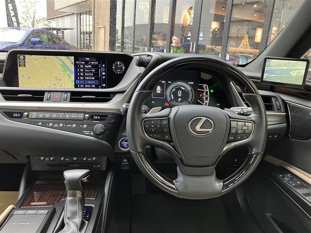 ＥＳ ＥＳ３００ｈ　バージョンＬ　９１９５キロ　ワンオーナー　衝突被害軽減ブレーキ　純正Ｍナビ　全周囲＆バックモニター　デジタルアウターミラー　デジタルインナーミラー　ドラレコ　追従クルコン　１５００Ｗ電源　シートＨ＆エアシート　禁煙（6枚目）