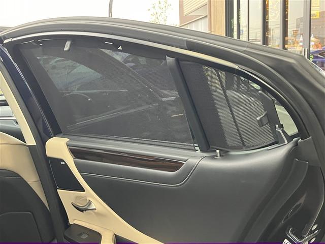 ＥＳ ＥＳ３００ｈ　バージョンＬ　９１９５キロ　ワンオーナー　衝突被害軽減ブレーキ　純正Ｍナビ　全周囲＆バックモニター　デジタルアウターミラー　デジタルインナーミラー　ドラレコ　追従クルコン　１５００Ｗ電源　シートＨ＆エアシート　禁煙（17枚目）