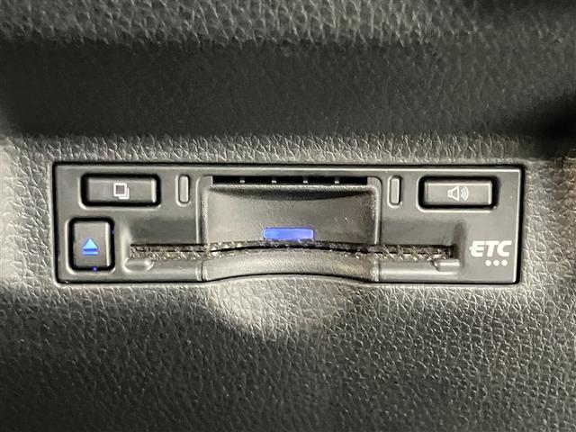 シエンタ ハイブリッドＺ　２５３８１キロ　衝突被害軽減ブレーキ　ディスプレイオーディオ　全周囲＆バックモニター　１５００Ｗコンセント　追従型クルコン　ＬＥＤヘッドランプ　ＥＴＣ　両側電動スライドドア　スマートキー（11枚目）