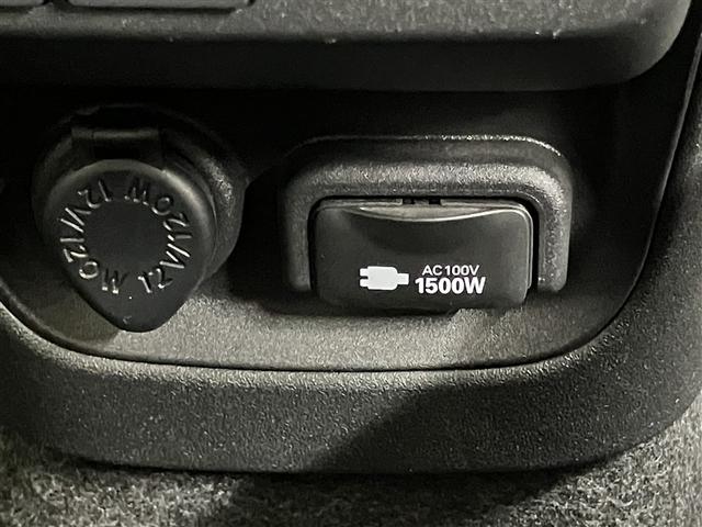 シエンタ ハイブリッドＺ　２５３８１キロ　衝突被害軽減ブレーキ　ディスプレイオーディオ　全周囲＆バックモニター　１５００Ｗコンセント　追従型クルコン　ＬＥＤヘッドランプ　ＥＴＣ　両側電動スライドドア　スマートキー（13枚目）