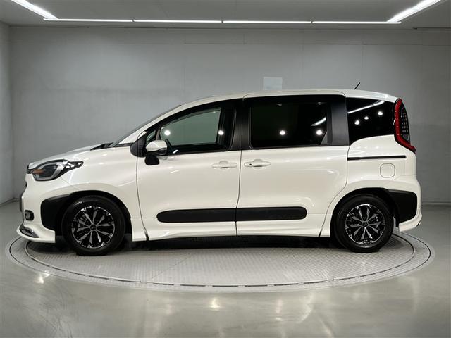 シエンタ ハイブリッドZ 16421キロ 衝突被害軽減ブレーキ 大画面DAナビ 全周囲&バックモニター DA内蔵ドラレコ モデリスタフルエアロ シートヒーター 追従型クルコン 1500Wコンセント ETC2.0 スマートキー(2枚目)