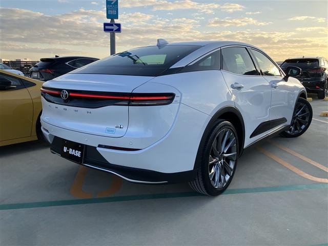 クラウンクロスオーバー Ｇアドバンスド・レザーパッケージ　３４２５キロ　ワンオーナー　禁煙車　衝突被害軽減ブレーキ　４ＷＤ　ディスプレイオーディオ　全周囲＆バックモニター　デジタルインナーミラー　前後ドラレコ　追従型クルコン　黒革エアシート＆ヒーター　ＥＴＣ（2枚目）