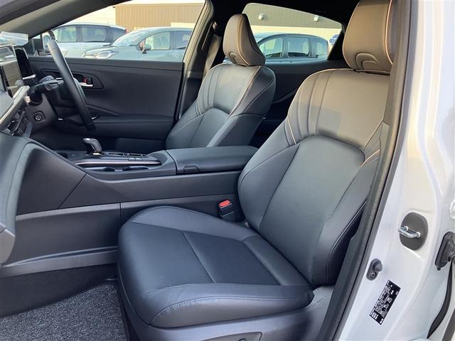 クラウンクロスオーバー Ｇアドバンスド・レザーパッケージ　３４２５キロ　ワンオーナー　禁煙車　衝突被害軽減ブレーキ　４ＷＤ　ディスプレイオーディオ　全周囲＆バックモニター　デジタルインナーミラー　前後ドラレコ　追従型クルコン　黒革エアシート＆ヒーター　ＥＴＣ（6枚目）