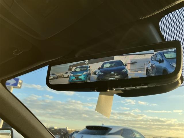 クラウンクロスオーバー Ｇアドバンスド・レザーパッケージ　３４２５キロ　ワンオーナー　禁煙車　衝突被害軽減ブレーキ　４ＷＤ　ディスプレイオーディオ　全周囲＆バックモニター　デジタルインナーミラー　前後ドラレコ　追従型クルコン　黒革エアシート＆ヒーター　ＥＴＣ（15枚目）