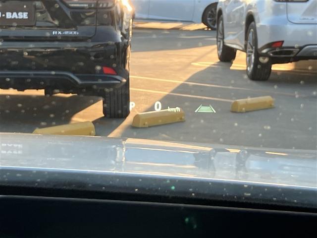 クラウンクロスオーバー Ｇアドバンスド・レザーパッケージ　３４２５キロ　ワンオーナー　禁煙車　衝突被害軽減ブレーキ　４ＷＤ　ディスプレイオーディオ　全周囲＆バックモニター　デジタルインナーミラー　前後ドラレコ　追従型クルコン　黒革エアシート＆ヒーター　ＥＴＣ（26枚目）