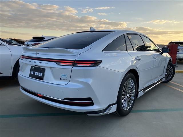 クラウン Z 28キロ 衝突被害軽減ブレーキ 登録済未使用車 ワイドDAナビ 全周囲&バックモニター 黒革エアシート&ヒーター デジタルインナーミラー 1500W電源 追従型クルコン 後席サポートPKG ETC(2枚目)